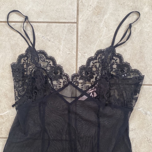 Victoria's Secret Black Lace Slip Medium - Picture 4 of 13